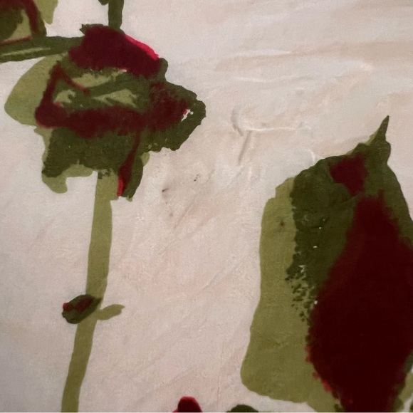 VERA NEUMANN Vintage Roses Printed Silk Chiffon Scarf - Picture 8 of 10